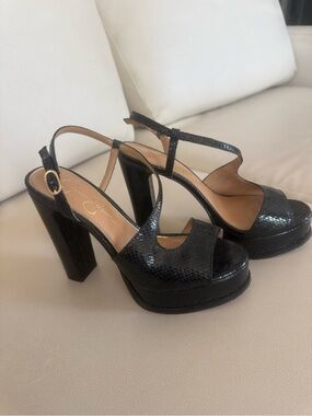 Jessica Simpson Black Textured Platform Slingback Heels